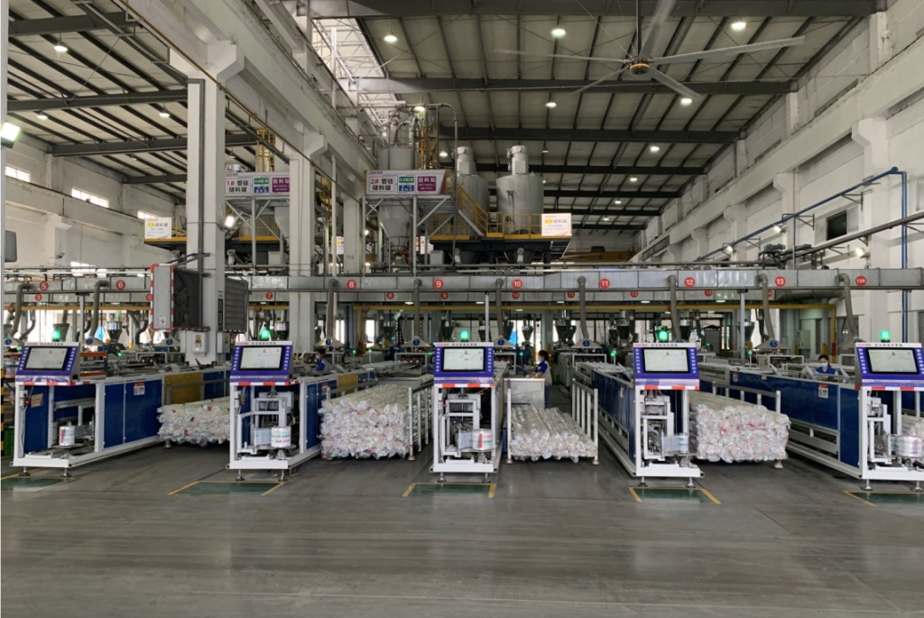 Завод по переработке пластмасс в Китае